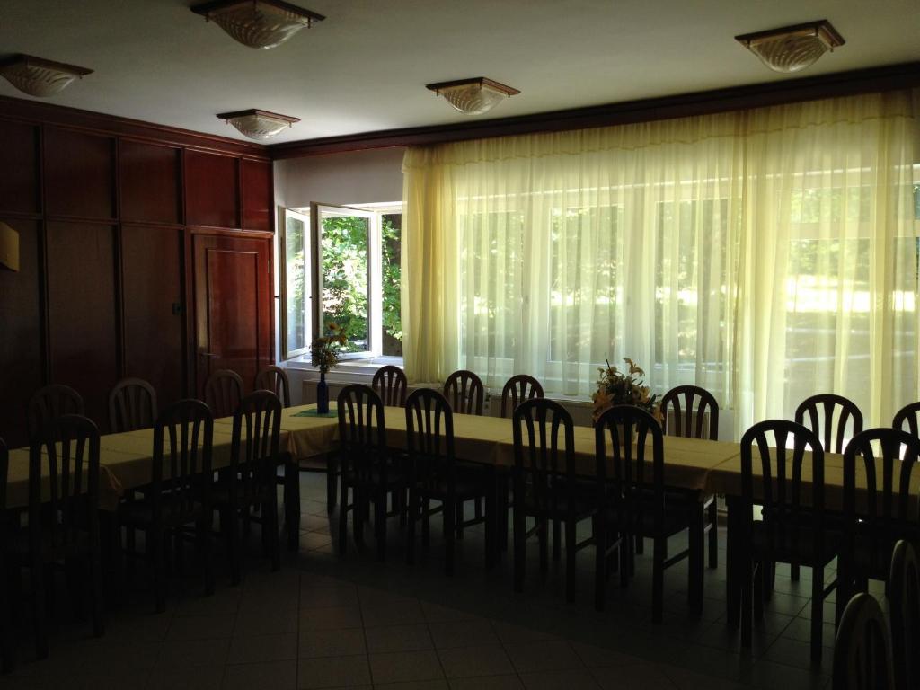 Korona Szallo Hotel Nagykanizsa Exterior photo